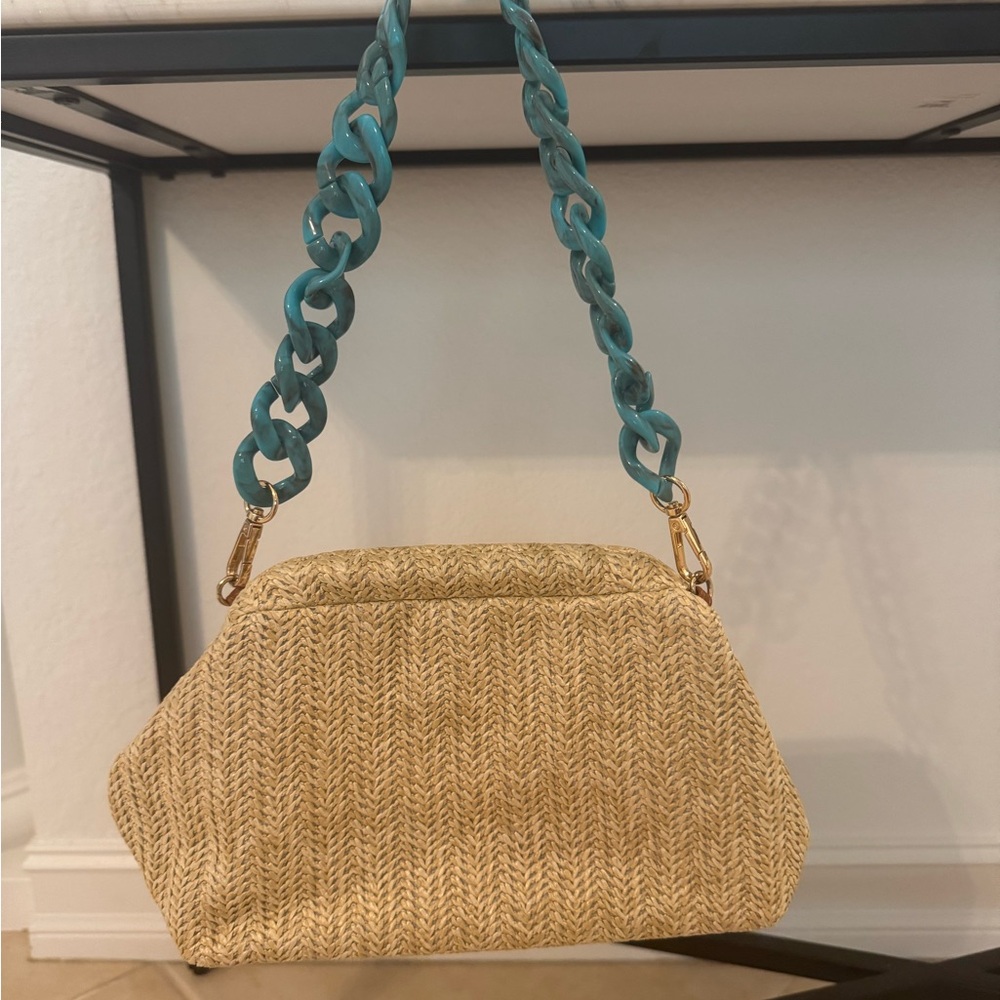 NWOT Stunning Rafia Clutch and 2 Bag Straps